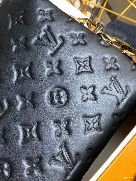 LOUIS PM VUITTON COUSSIN 0617